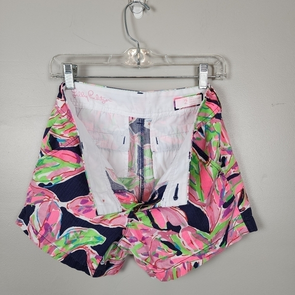 Lilly Pulitzer the callahan shorts, size 2 - Picture 4 of 6